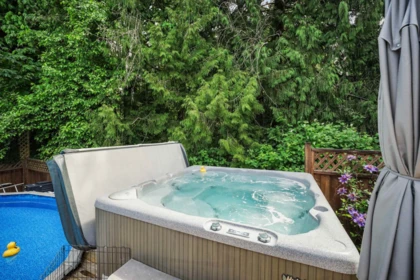 Hot Tub / Spa Photo of 21495 90 Avenue, Langley, BC