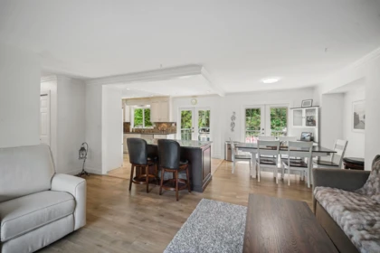Kitchen Island Photo of 21495 90 Avenue, Langley, BC