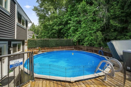 Swimming Pool Photo of 21495 90 Avenue, Langley, BC