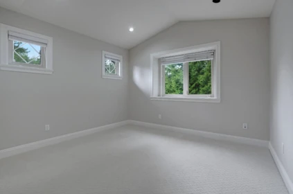 Entry Foyer Photo of 4986 Shirley Avenue, North Vancouver, BC