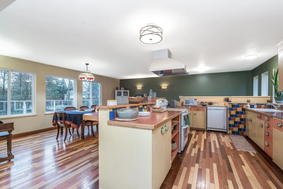 Dining Area Photo of 3011 184 Street, Surrey, BC