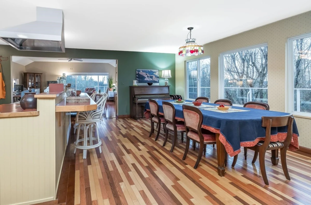 Family Room Photo of 3011 184 Street, Surrey, BC