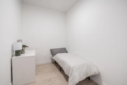 Bedroom 2 Photo of 609 32838 Landeau Place, Abbotsford, BC