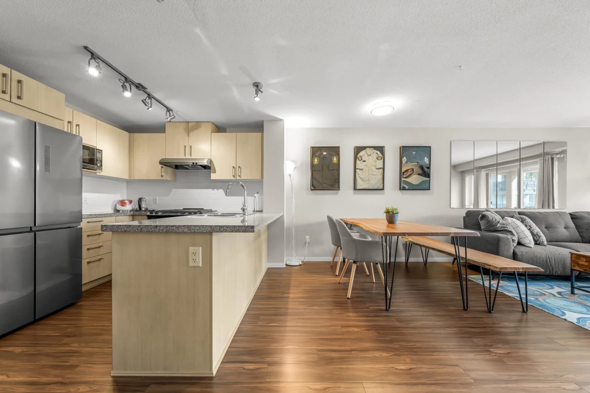 Dining Area Photo of 307 3178 Dayanee Springs Boulevard, Coquitlam, BC