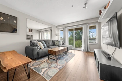 307 3178 Dayanee Springs Boulevard, Coquitlam, BC, Coquitlam — Apartment/Condo for sale