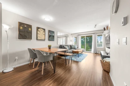 Kitchen Photo of 307 3178 Dayanee Springs Boulevard, Coquitlam, BC
