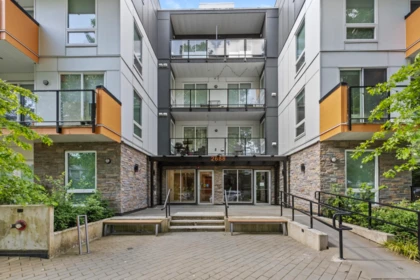Entry Foyer Photo of 102 2688 Duke Street, Vancouver, BC