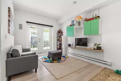 102 2688 Duke Street, Vancouver, BC, Vancouver — Apartment/Condo for sale