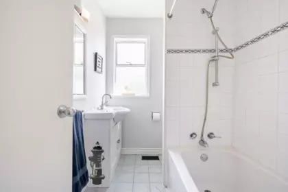 Guest Bathroom Photo of 10482 125a Street, Surrey, BC