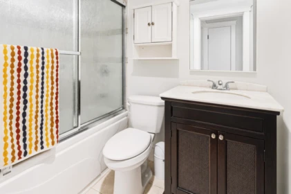 Walk-In Closet Photo of 109 815 Fourth Avenue, New Westminster, BC