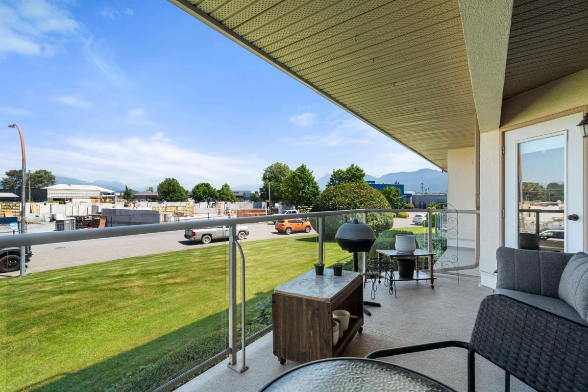 Dining Area Photo of 112 7685 Amber Drive, Chilliwack, BC