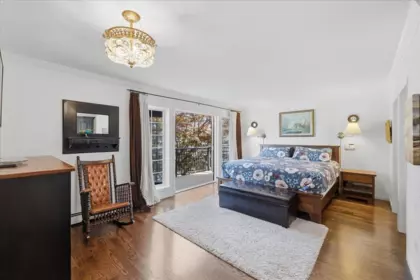 Powder Room Photo of 3253 W 24th Avenue, Vancouver, BC