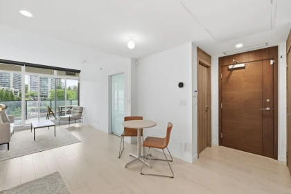 306 4880 Lougheed Highway, Burnaby, BC, Burnaby — Apartment/Condo for sale