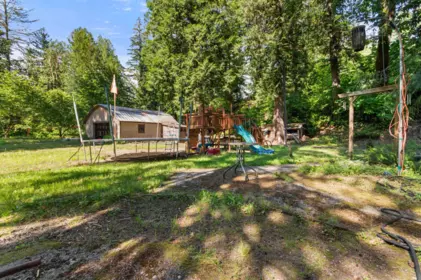 Outdoor Kitchen Photo of 21128 Landstrom Road, Hope, BC