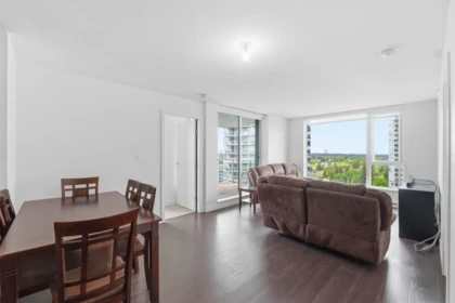 Breakfast Nook Photo of 2606 13696 100 Avenue, Surrey, BC