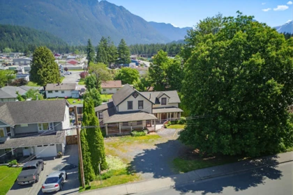Street View Photo of 1075 3rd Avenue, Hope, BC