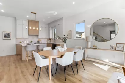 Breakfast Nook Photo of 102 16755 21 Avenue, Surrey, BC