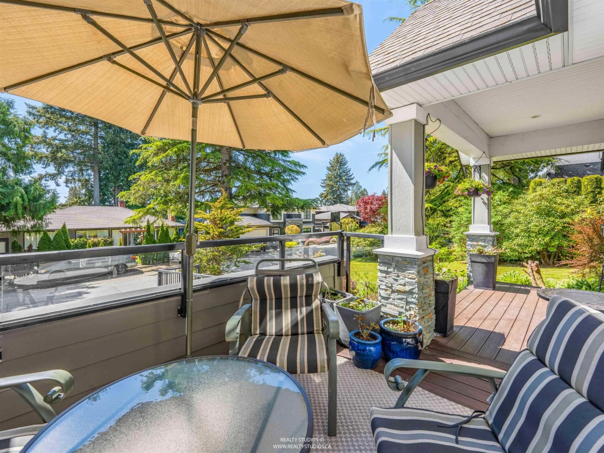 Living Room Photo of 938 Beaumont Drive, North Vancouver, BC