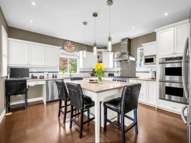 Breakfast Nook Photo of 938 Beaumont Drive, North Vancouver, BC