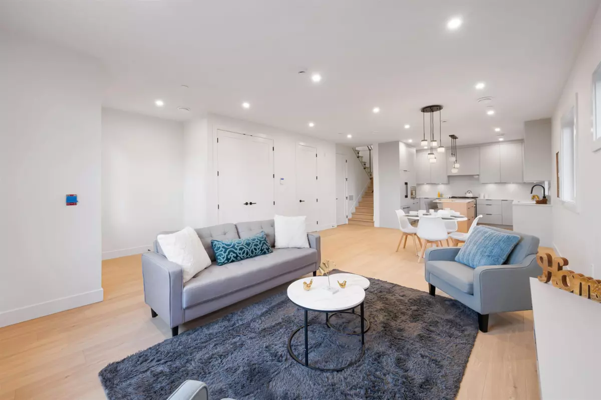 Family Room Photo of 5 4855 Venables Street, Burnaby, BC