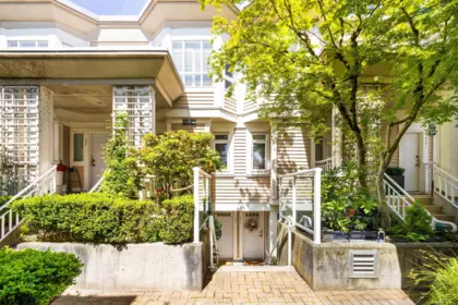235 2565 W Broadway, Vancouver, BC, Vancouver — Townhouse for sale