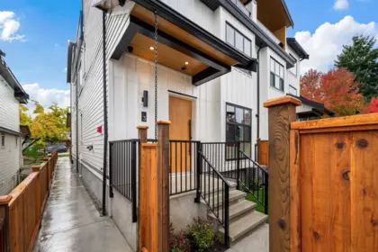 3 3065 Charles Street, Vancouver, BC, Vancouver — Half Duplex for sale
