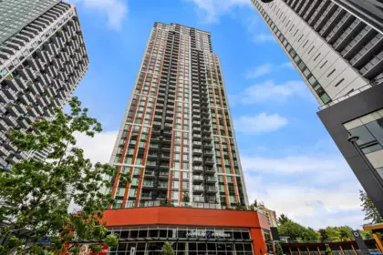 809 13725 George Junction, Surrey, BC, Surrey — Apartment/Condo for sale