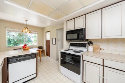 Pantry Photo of 1453 Coleman Street, North Vancouver, BC