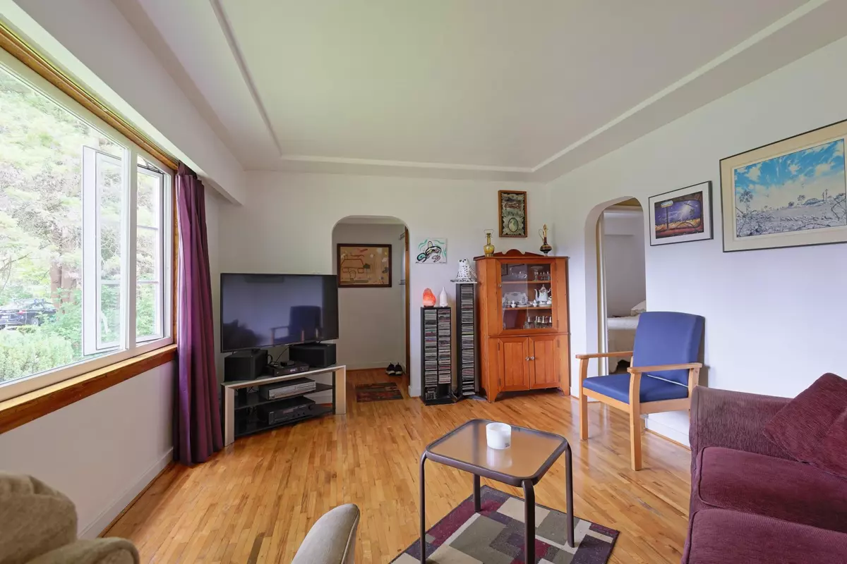 Family Room Photo of 2546 Eton Street, Vancouver, BC