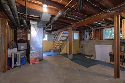 Hallway Photo of 2546 Eton Street, Vancouver, BC