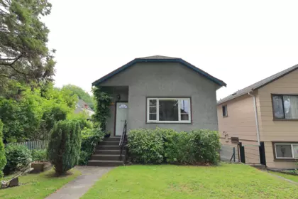 Outdoor Kitchen Photo of 2546 Eton Street, Vancouver, BC