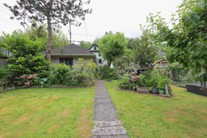 Outdoor Patio Photo of 2546 Eton Street, Vancouver, BC