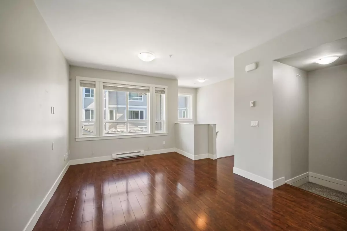 Living Room Photo of 13 20195 68 Avenue, Langley, BC