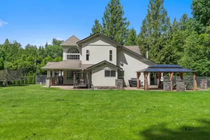 Outdoor Kitchen Photo of 4024 Prairie Street, Abbotsford, BC