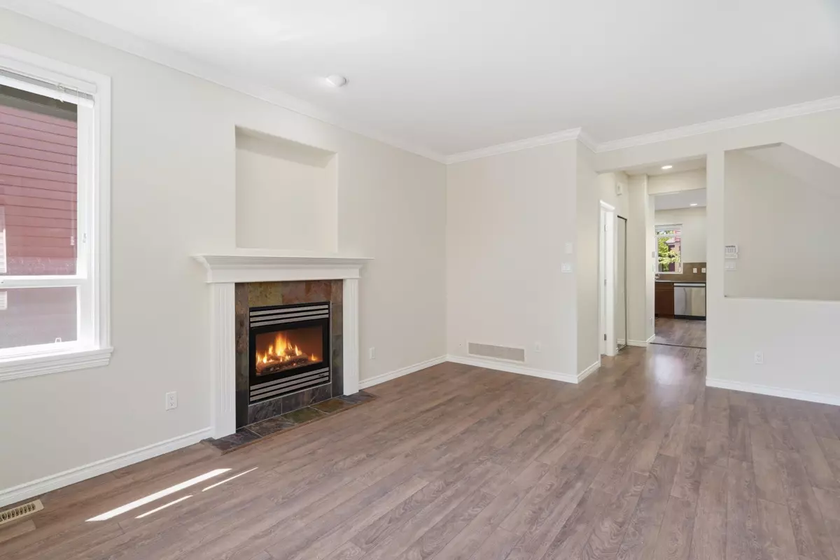 Family Room Photo of 8 2281 Argue Street, Port Coquitlam, BC