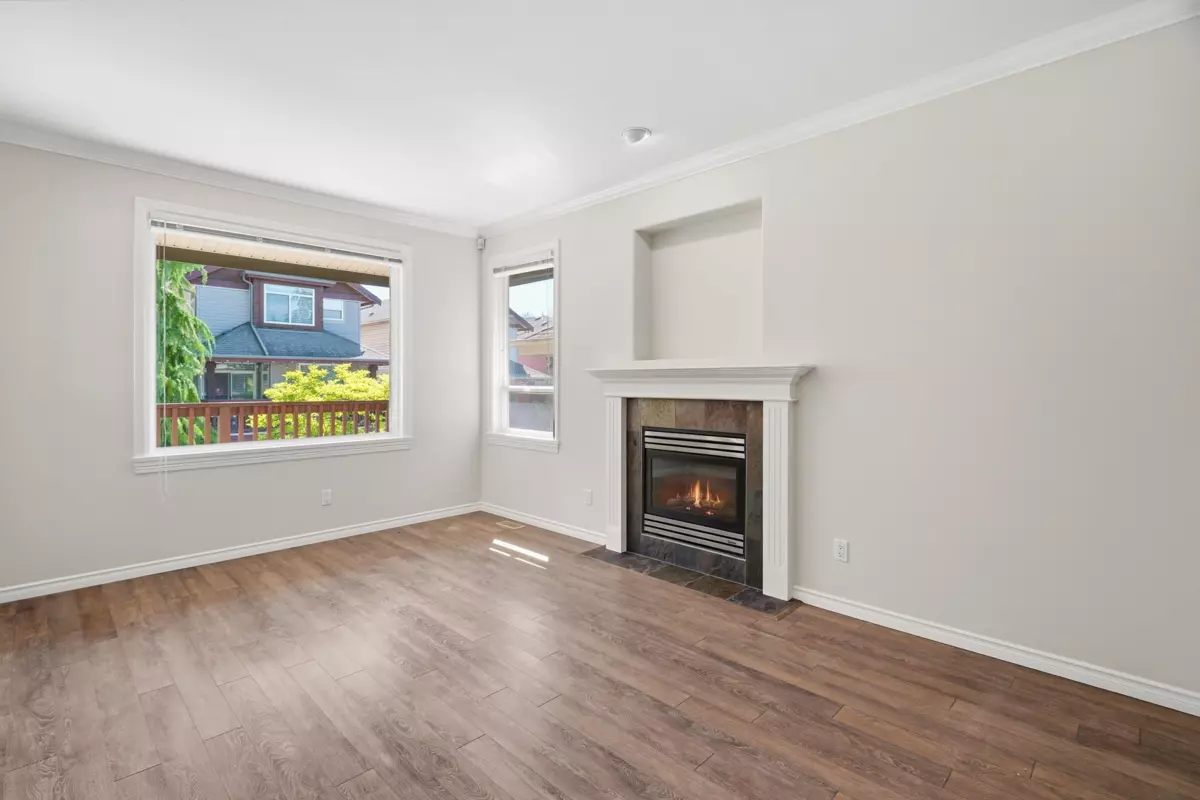 Living Room Photo of 8 2281 Argue Street, Port Coquitlam, BC