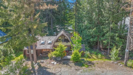 8160 Alpine Way, Whistler, BC, Whistler — Single Family Residence for sale