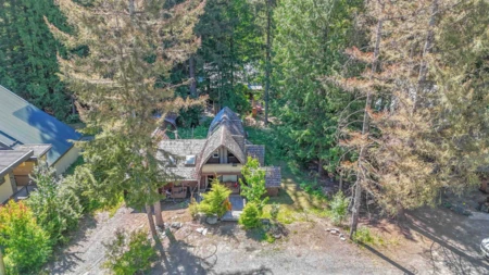 8160 Alpine Way, Whistler, BC, Whistler — Single Family Residence for sale