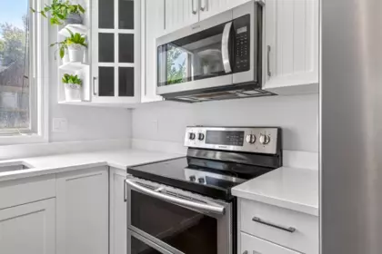 Kitchen Island Photo of 34 36169 Lower Sumas Mountain Road, Abbotsford, BC