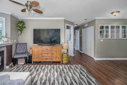 Kitchen Island Photo of 219 27358 32 Avenue, Langley, BC