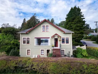 Aerial View of 589 Seaview Road, Gibsons, BC