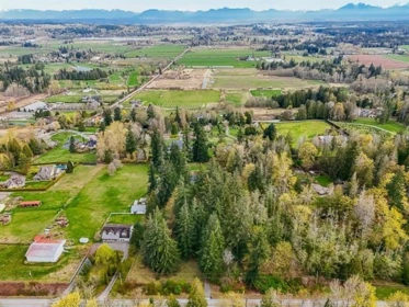 Fitness Center Photo Near 18495 Avenue, Surrey, BC