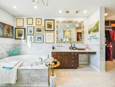 Mudroom Photo of 1988 Drummond Drive, Vancouver, BC