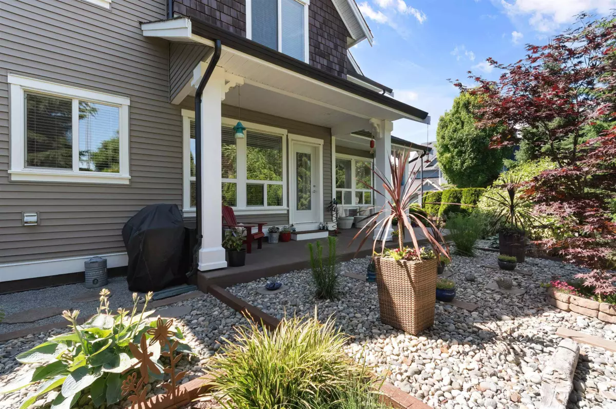 Living Room Photo of 1 7891 211 Street, Langley, BC