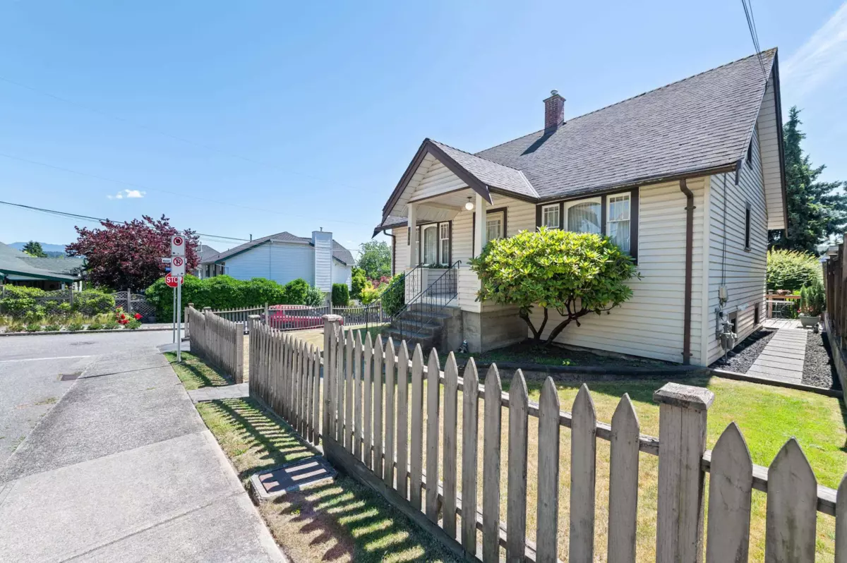 Exterior Rear Photo of 454 Elmer Street, New Westminster, BC