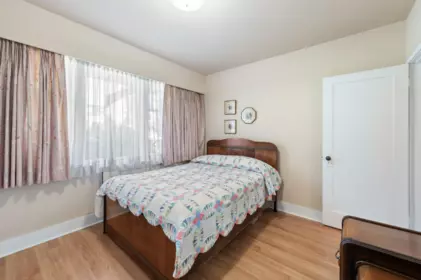 Walk-In Closet Photo of 454 Elmer Street, New Westminster, BC