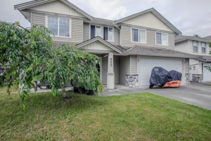 8627 Henderson Street, Mission, BC, Mission — Single Family Residence for sale