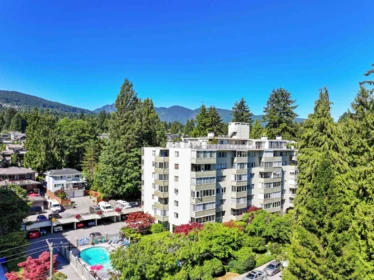 Outdoor Deck Photo of 107 1425 Esquimalt Avenue, West Vancouver, BC