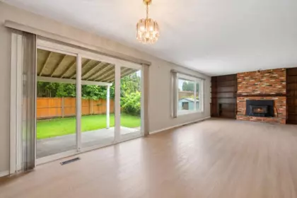 Hallway Photo of 9195 Aspen Place, Chilliwack, BC
