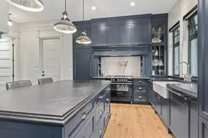 Kitchen Photo of 19682 44 Avenue, Langley, BC